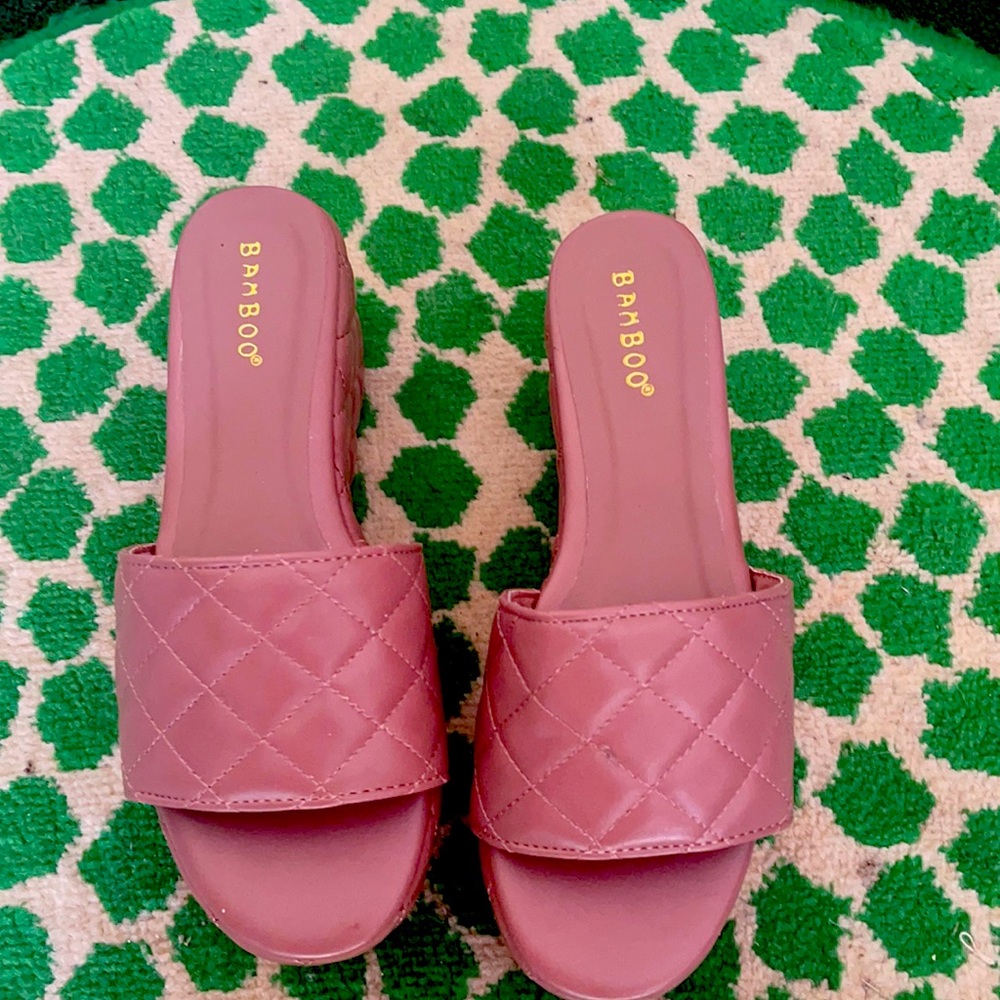 TWI BOUTIQUE LEATHER 2 in slide shoe
